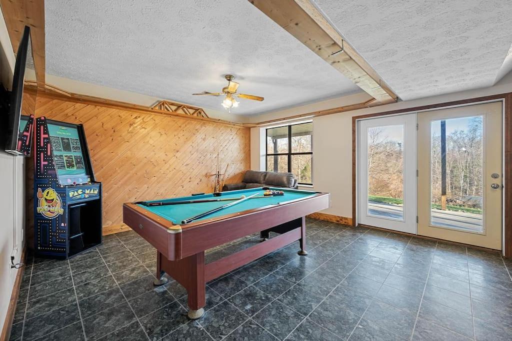 Dog Friendly! Views! Hot Tub! Close To Pf! Gsmnp Sevierville Exterior foto