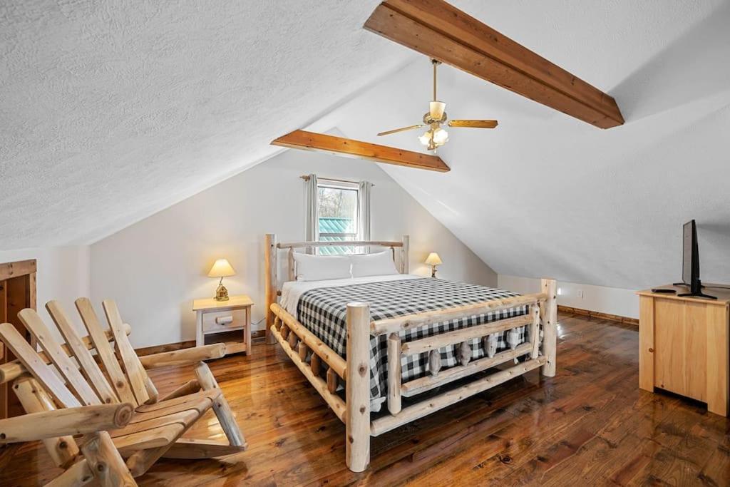 Dog Friendly! Views! Hot Tub! Close To Pf! Gsmnp Sevierville Exterior foto