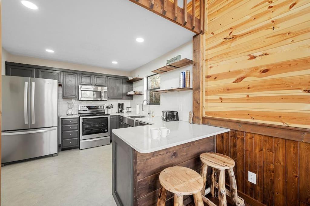 Dog Friendly! Views! Hot Tub! Close To Pf! Gsmnp Sevierville Exterior foto